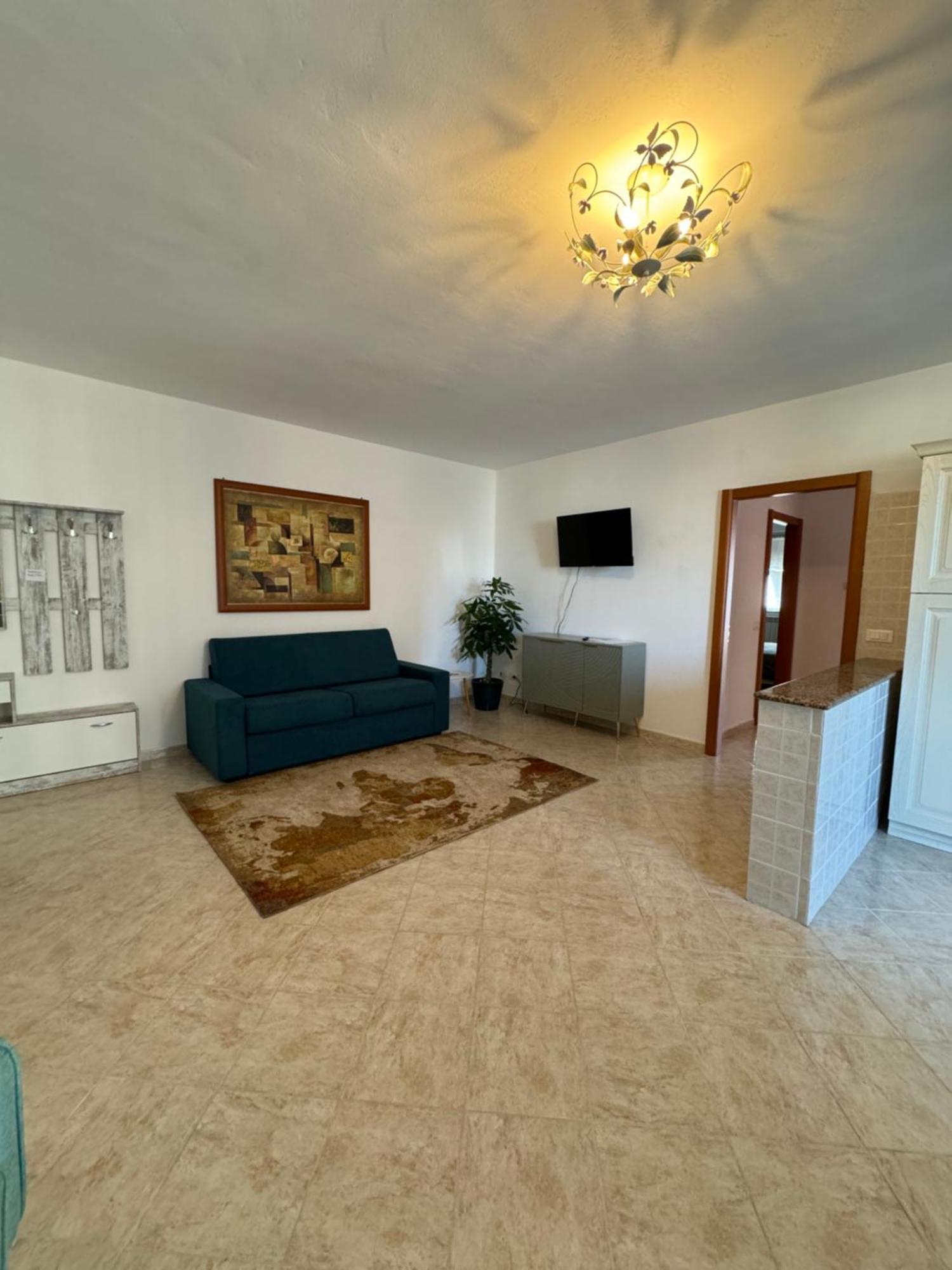 סראוואלה סקריביה Serravalle Shop&Stay מראה חיצוני תמונה